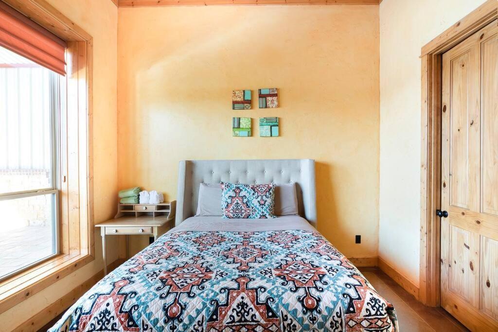 Texas Ranch House With 5 Bedroom And Fish Pond Dallas Esterno foto