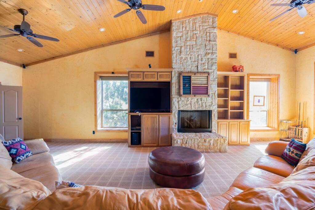 Texas Ranch House With 5 Bedroom And Fish Pond Dallas Esterno foto