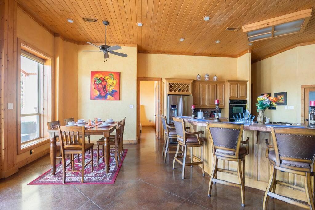 Texas Ranch House With 5 Bedroom And Fish Pond Dallas Esterno foto